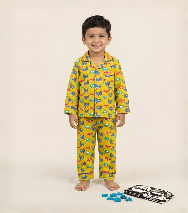 Yellow transport sleepwear