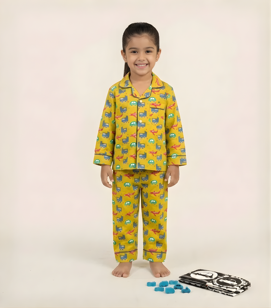 Yellow transport sleepwear