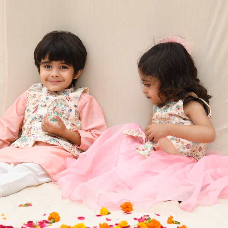 Cream Cotton Silk Embroidered Floral Bundi Kurta Set For Boys