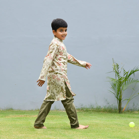Cream Cotton Mul Garden Ombre Pattern Kurta With Pant For Boys