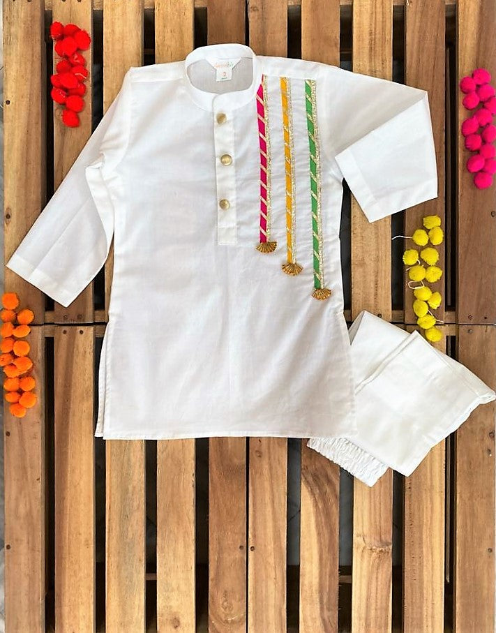 Holi kurta with multicolour laces