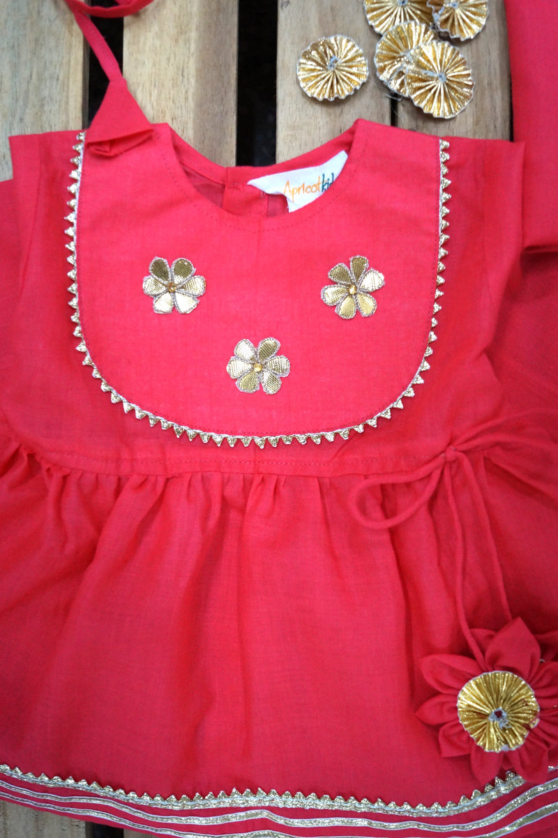 Gota Lace and Flower Jaamna