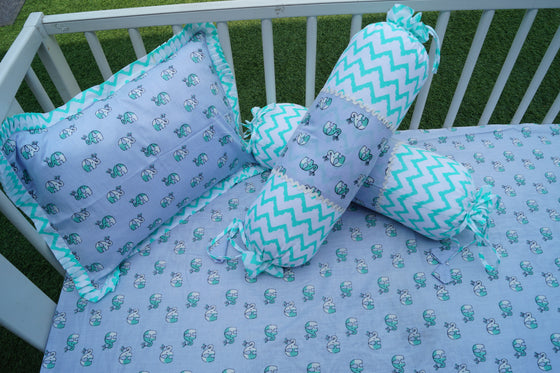 Tiny Trunk Cot Set