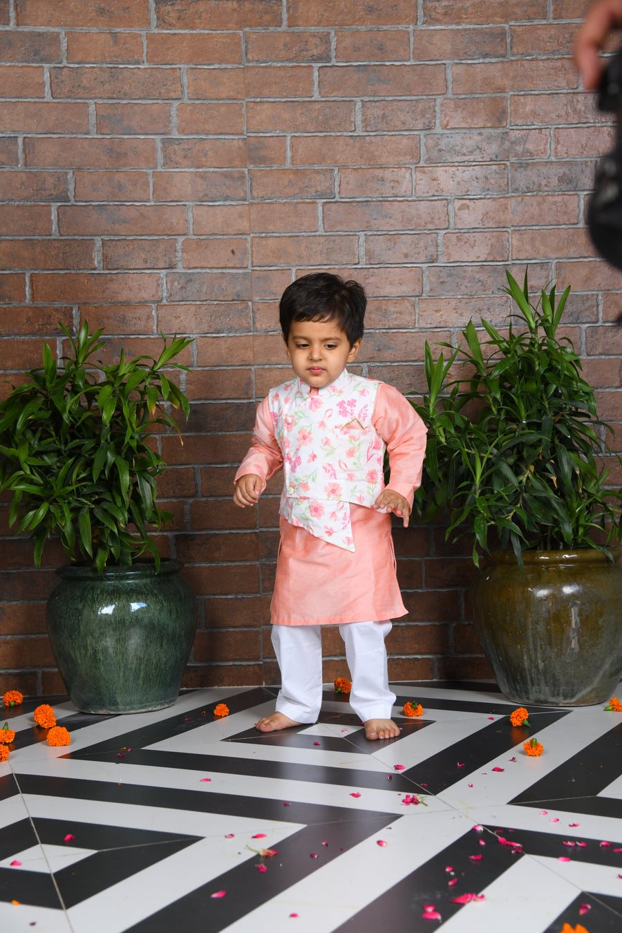Peach cotton silk kurta with printed floral jacket