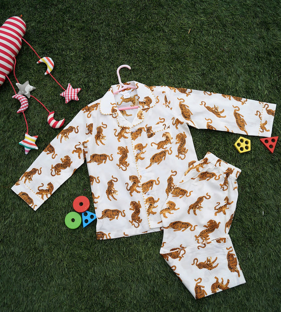 Tiger Tuck-In Sleepwear